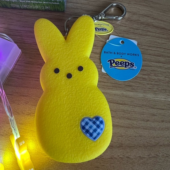 Bath and Body Works Peeps pocketbac holder and string light - Picture 2 of 4